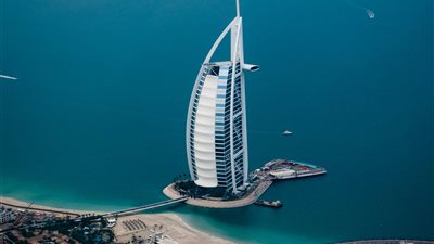 تحتفل دولة الإمارات العربية المتحدة غدًا بيوم الصحة العالمي