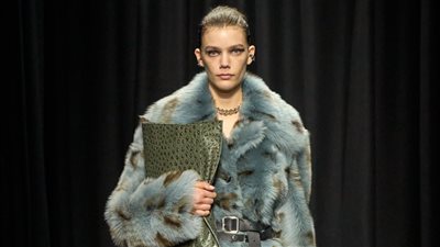 استعراض مجموعة Jil Sander لخريف وشتاء 2025-2026