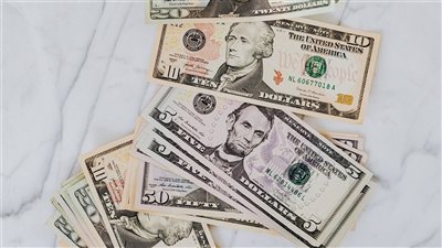 الجنيه المصري يتحرك قرب 52.2 مقابل الدولار ليوم 19 سبتمبر 2026 مع استمرار استقرار سوق الصرف