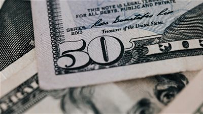 الدرهم الإماراتي يحقق مكاسب طفيفة مقابل العملات العالمية وسط تحوّلات النفط وأسواق الطاقة ليوم 18 أكتوبر 2025