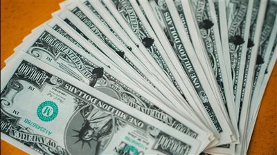 استقرار سعر الجنيه المصري أمام العملات الأجنبية مع الضغط على الدولار في السوق المحلية ليوم 30 نوفمبر 2025