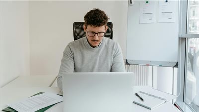 أداة ذهنية حديثة لتعزيز التطور الشخصي تشجع على اعتماد استراتيجيات التعلم المستمر